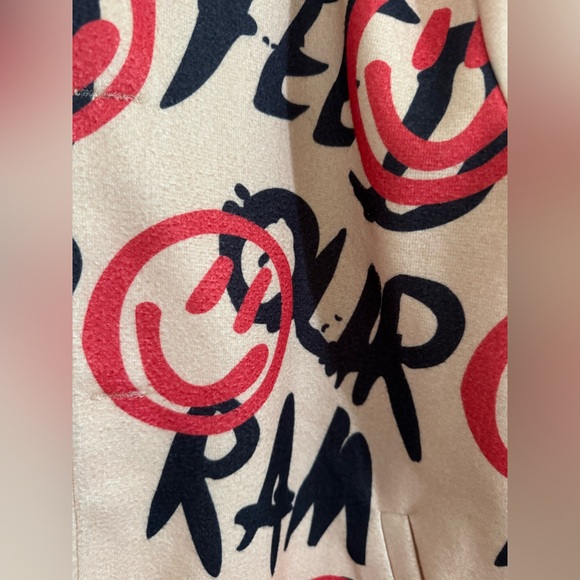 Unbranded Women’s Coat . Fun Contemporary design. Size M. Excellent condition! - Picture 4 of 9